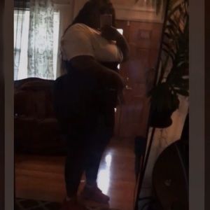 Meet your Posher, Denisha